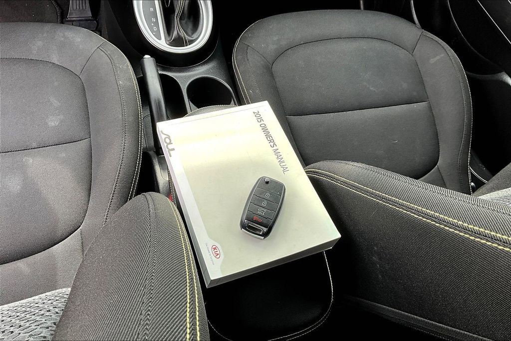 Used 2015 Kia Soul + FWD image 31