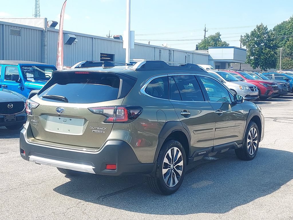 Certified 2023 Subaru Outback Touring AWD/4WD image 9