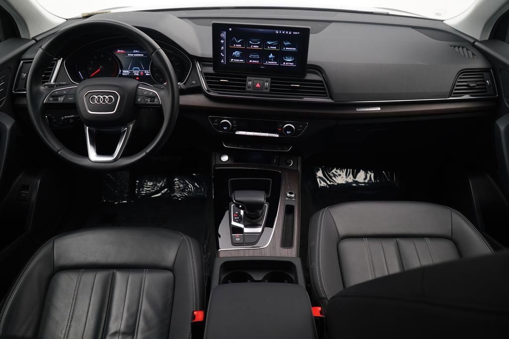 Used 2023 Audi Q5 2.0T Premium w/ Convenience Package image 8