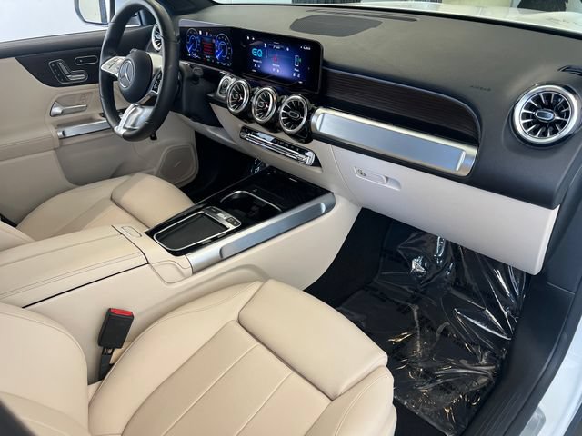 Used 2025 Mercedes-Benz EQB 300 4MATIC image 50
