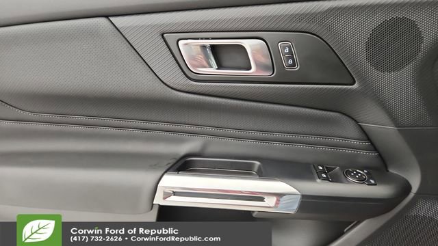 Used 2025 Ford Mustang GT Premium RWD image 22