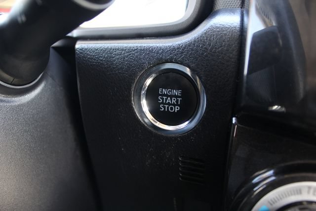 Certified 2021 Toyota 4Runner Nightshade AWD/4WD image 37