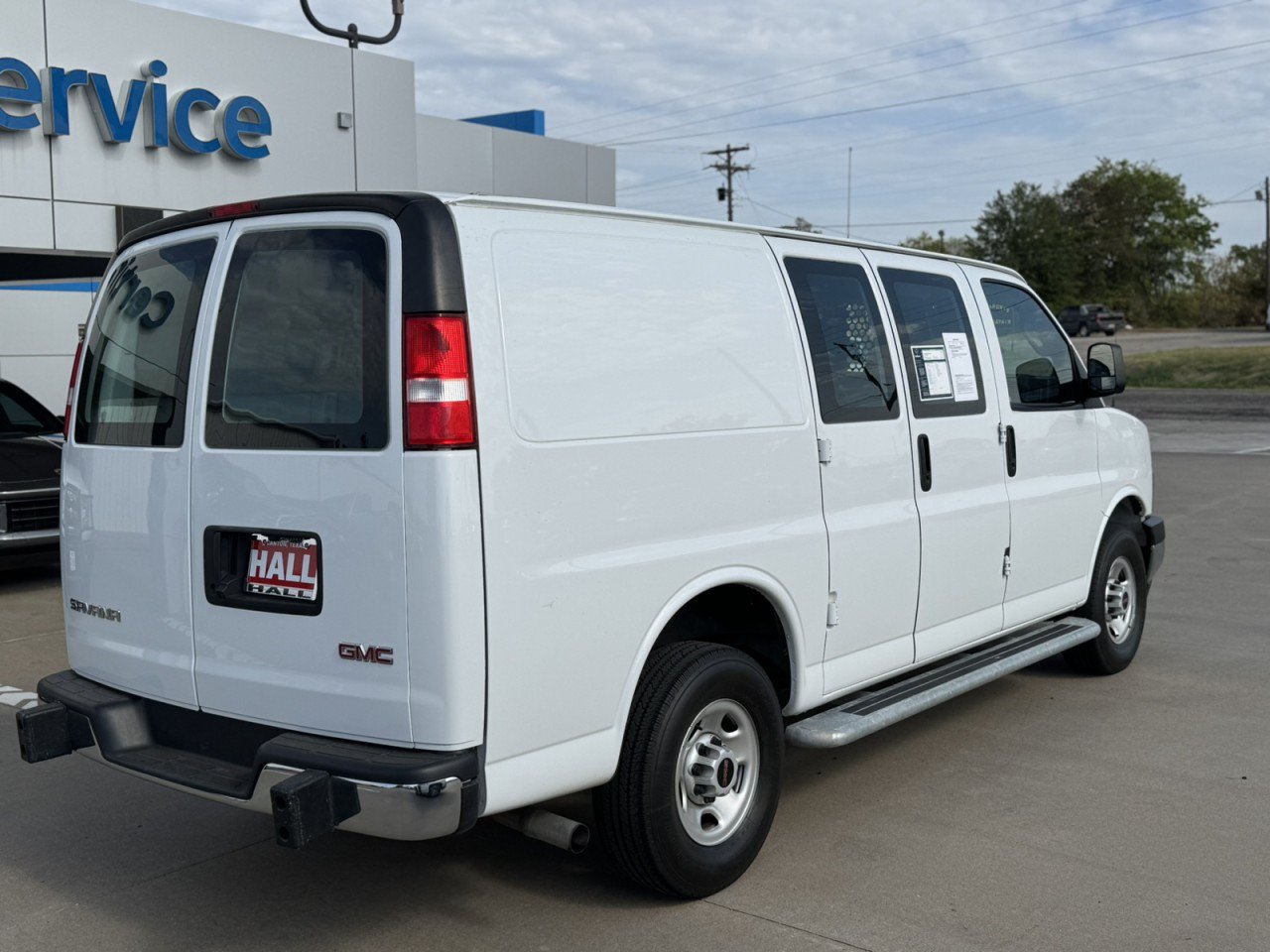 Used 2024 GMC Savana 2500 w/ Driver Convenience Package RWD image 9