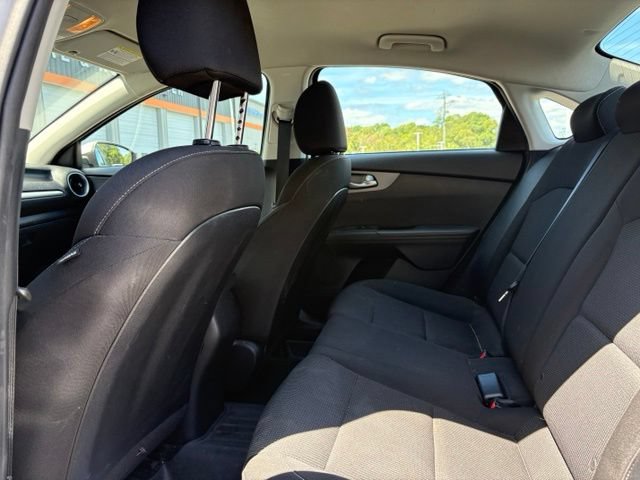 Used 2021 Kia Forte LXS FWD image 15