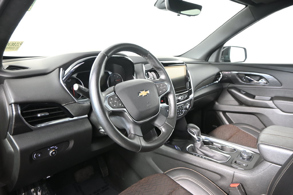 Used 2023 Chevrolet Traverse High Country w/ LPO, Floor Liner Package AWD/4WD image 23