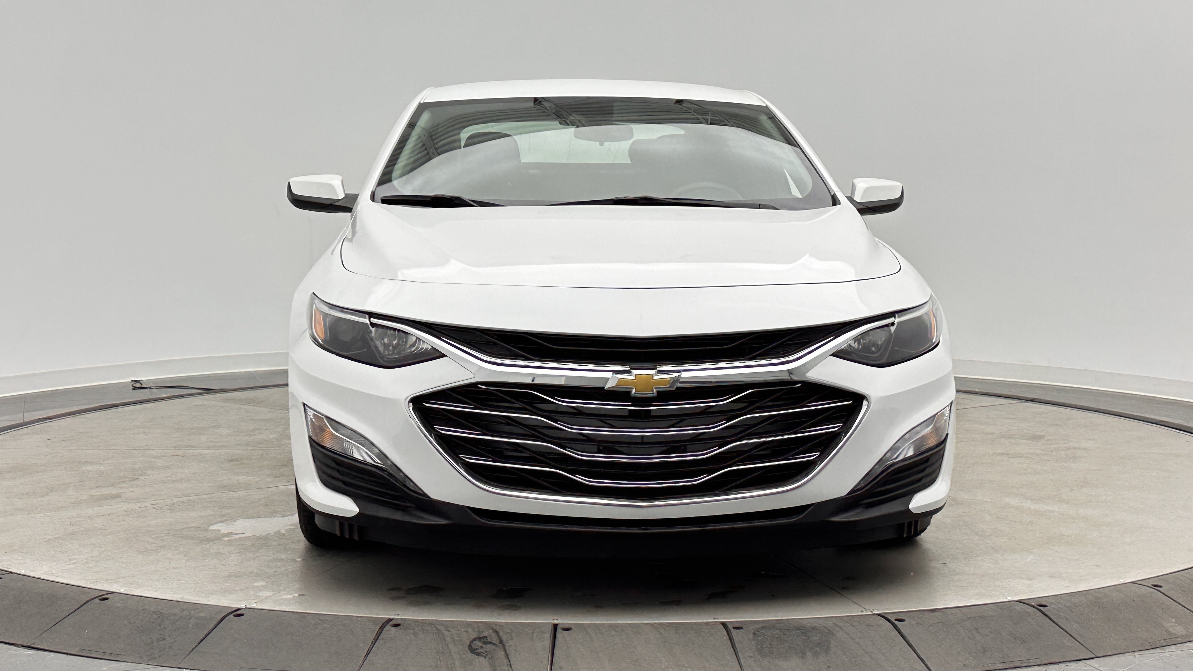Used 2024 Chevrolet Malibu LT FWD video 2