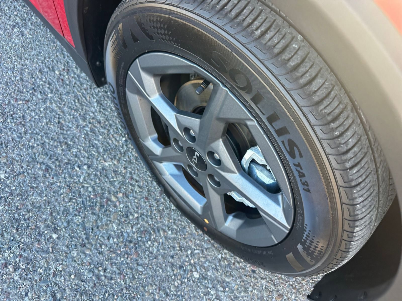 Used 2025 Kia K4 LXS image 31