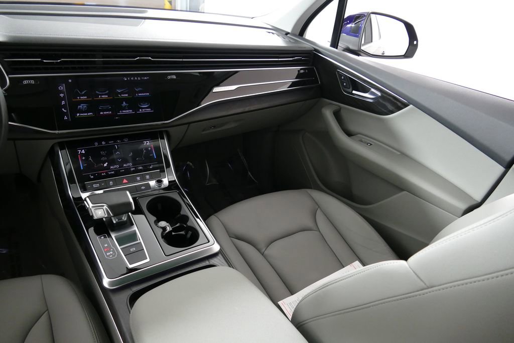 Used 2023 Audi Q7 3.0T Premium image 8
