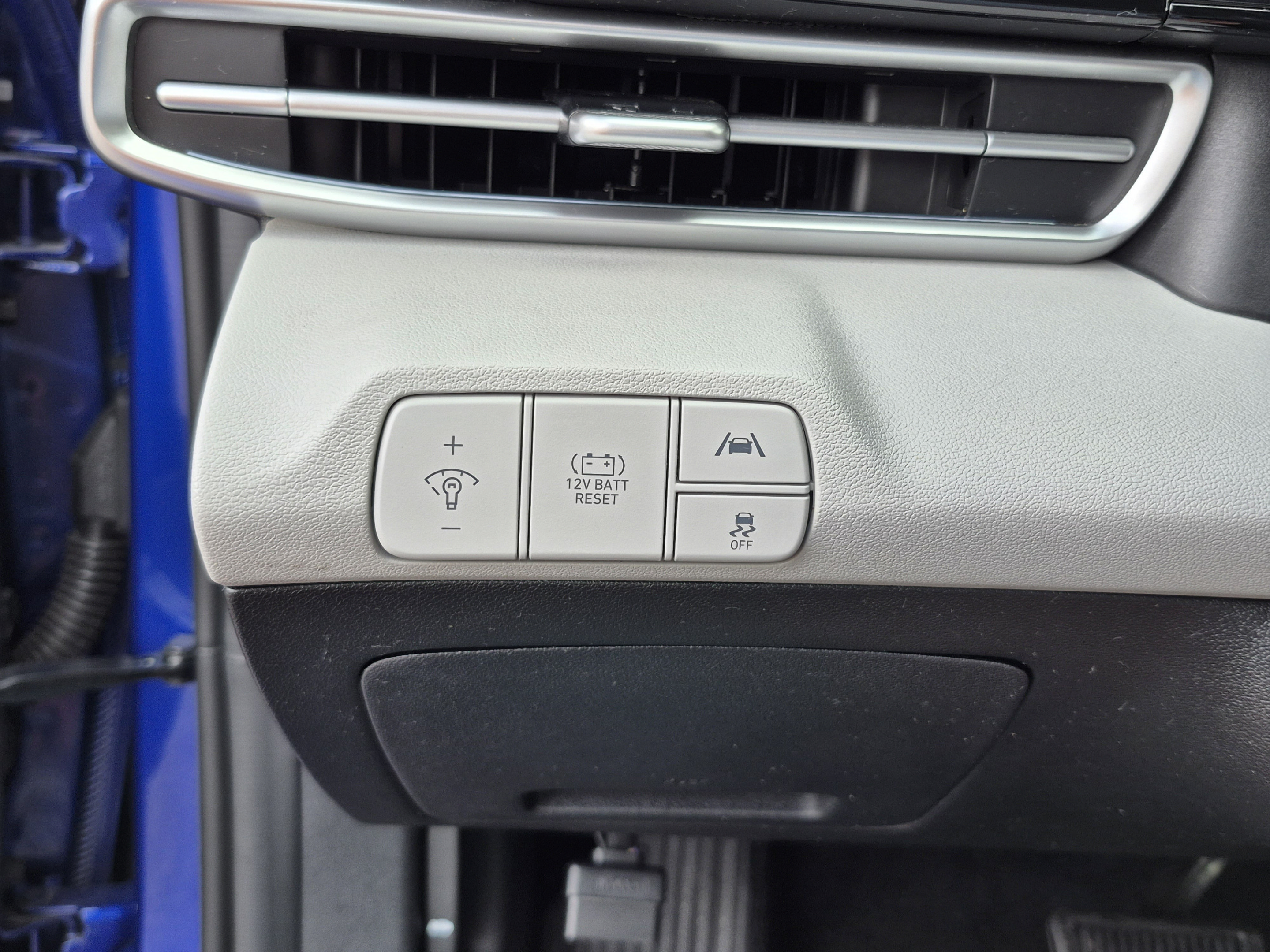 Used 2023 Hyundai Elantra Limited FWD image 27