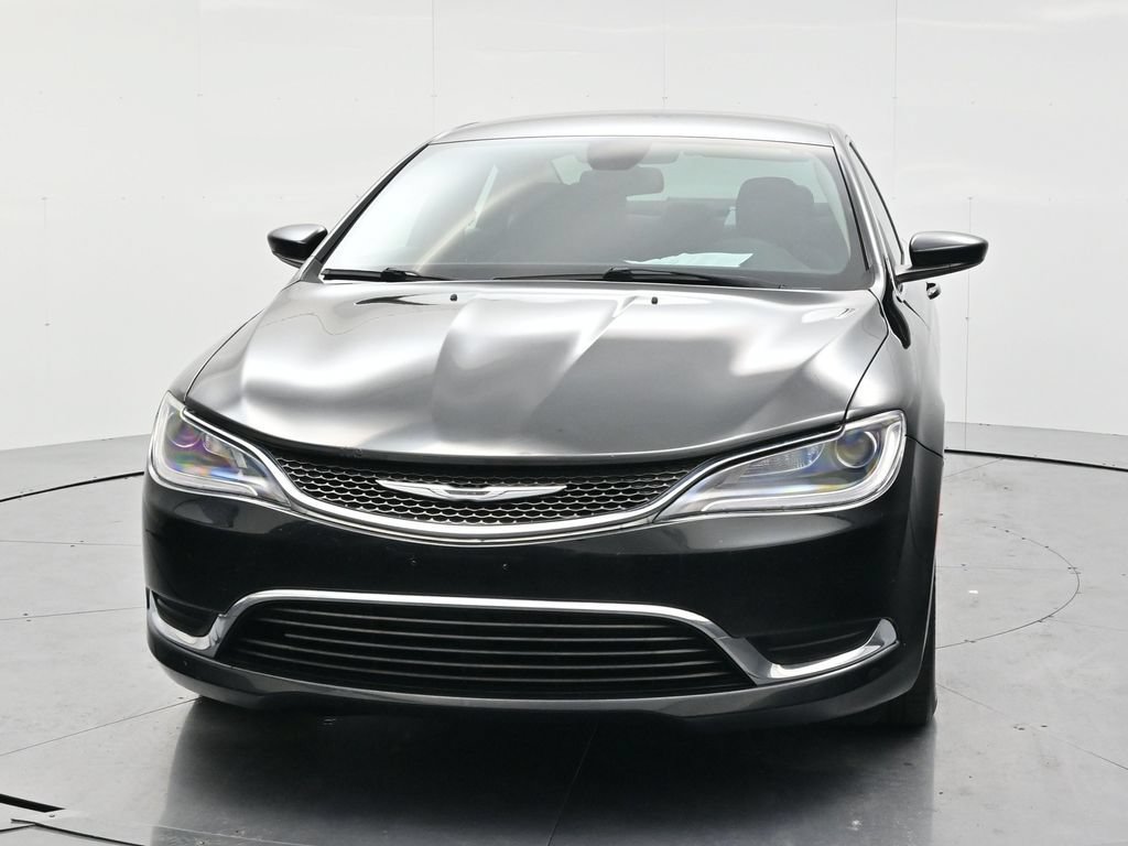 Used 2015 Chrysler 200 Limited FWD image 2