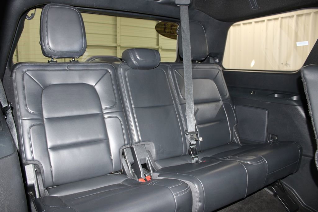 Used 2023 Lincoln Navigator Reserve image 32