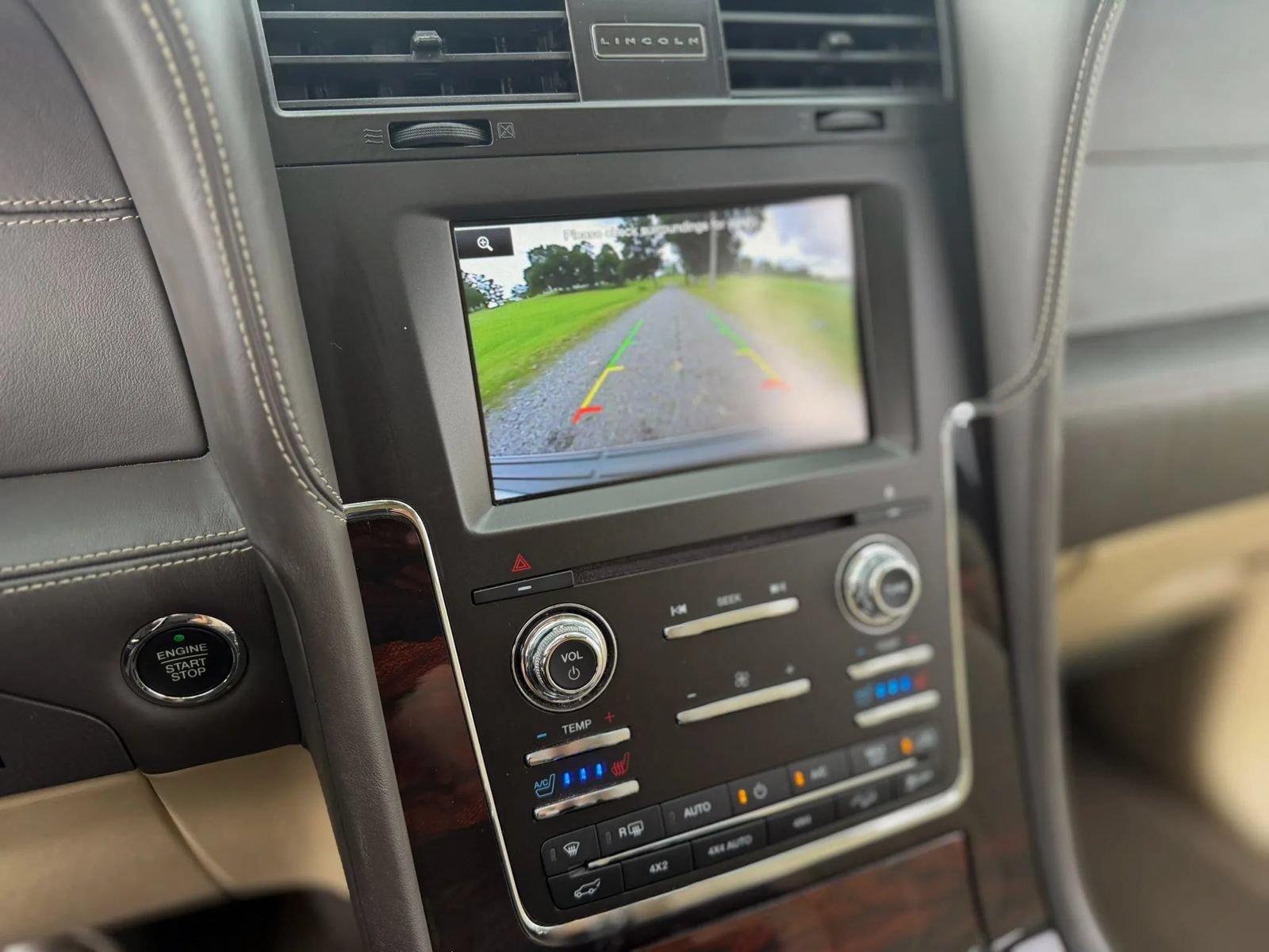 Used 2015 Lincoln Navigator L 4WD w/ Equipment Group 101A Reserve image 68