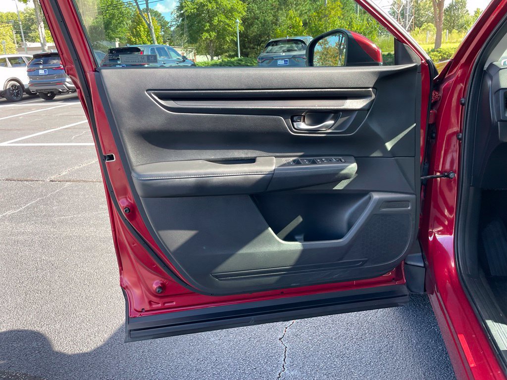 Used 2024 Honda CR-V LX image 23