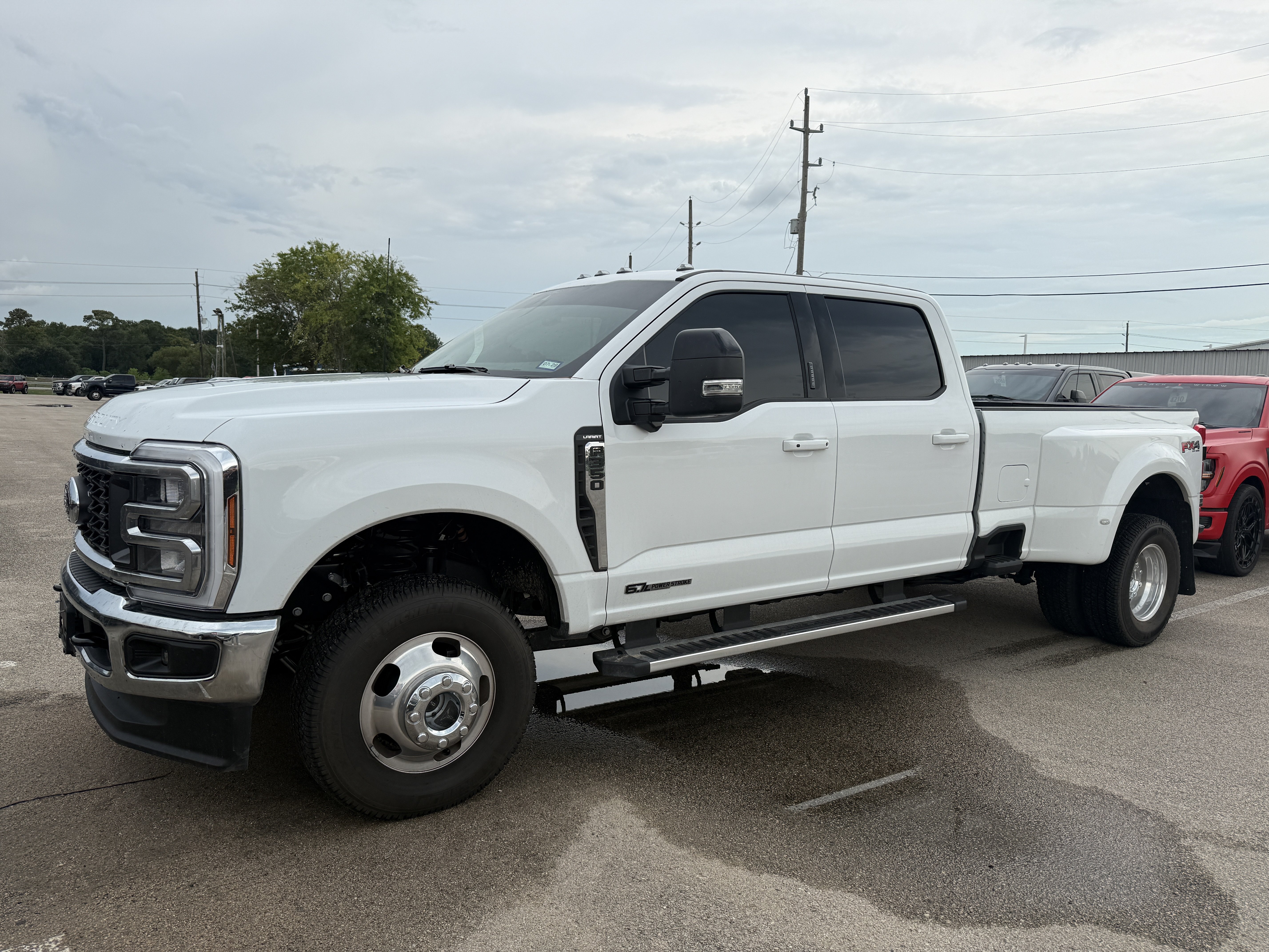 Used 2026 Ford F350 Lariat AWD/4WD image 4