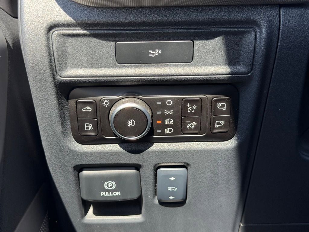 New 2026 Ford F150 Lariat w/ Equipment Group 501A Mid image 29