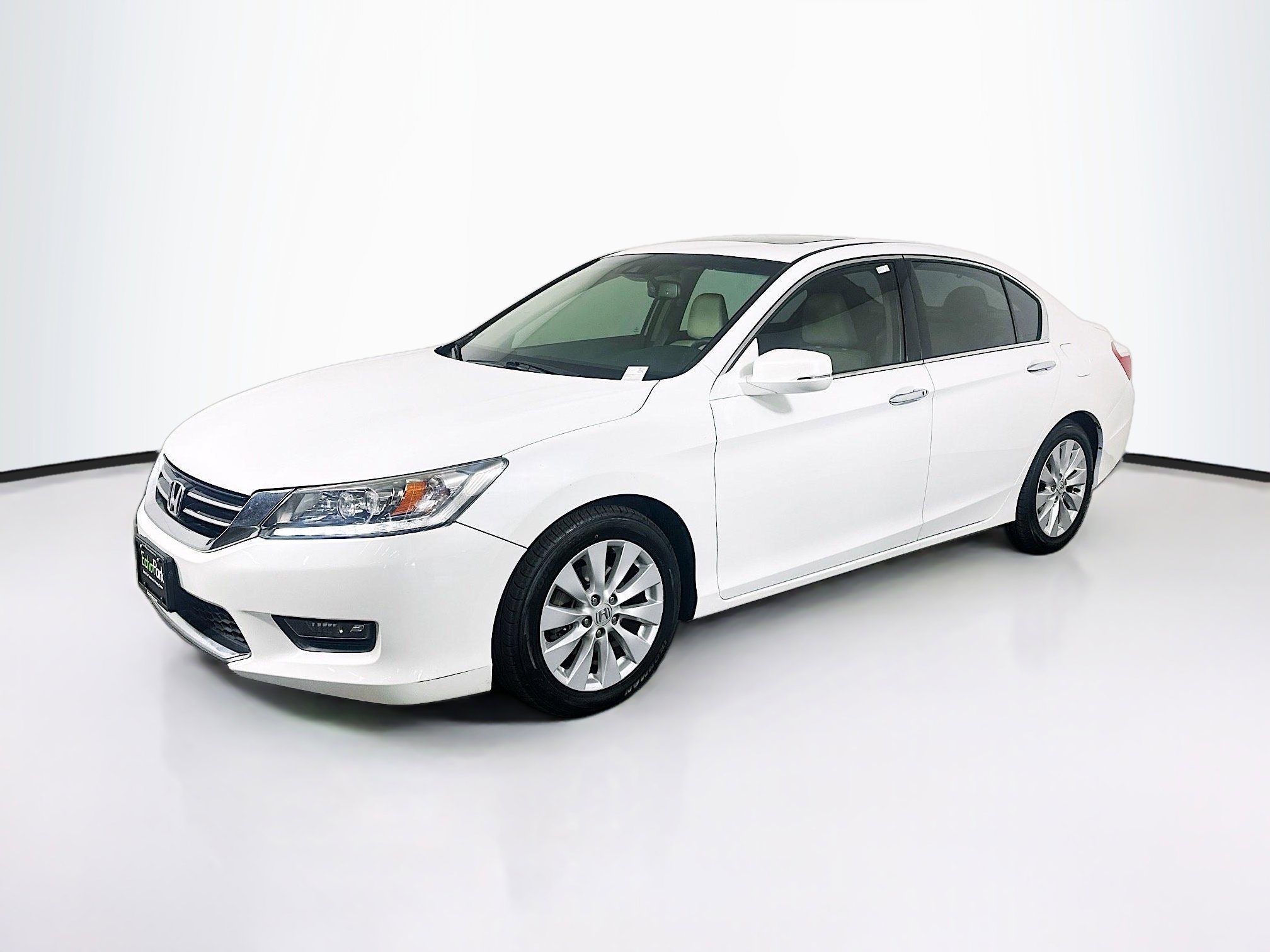 Used 2015 Honda Accord Touring image 3