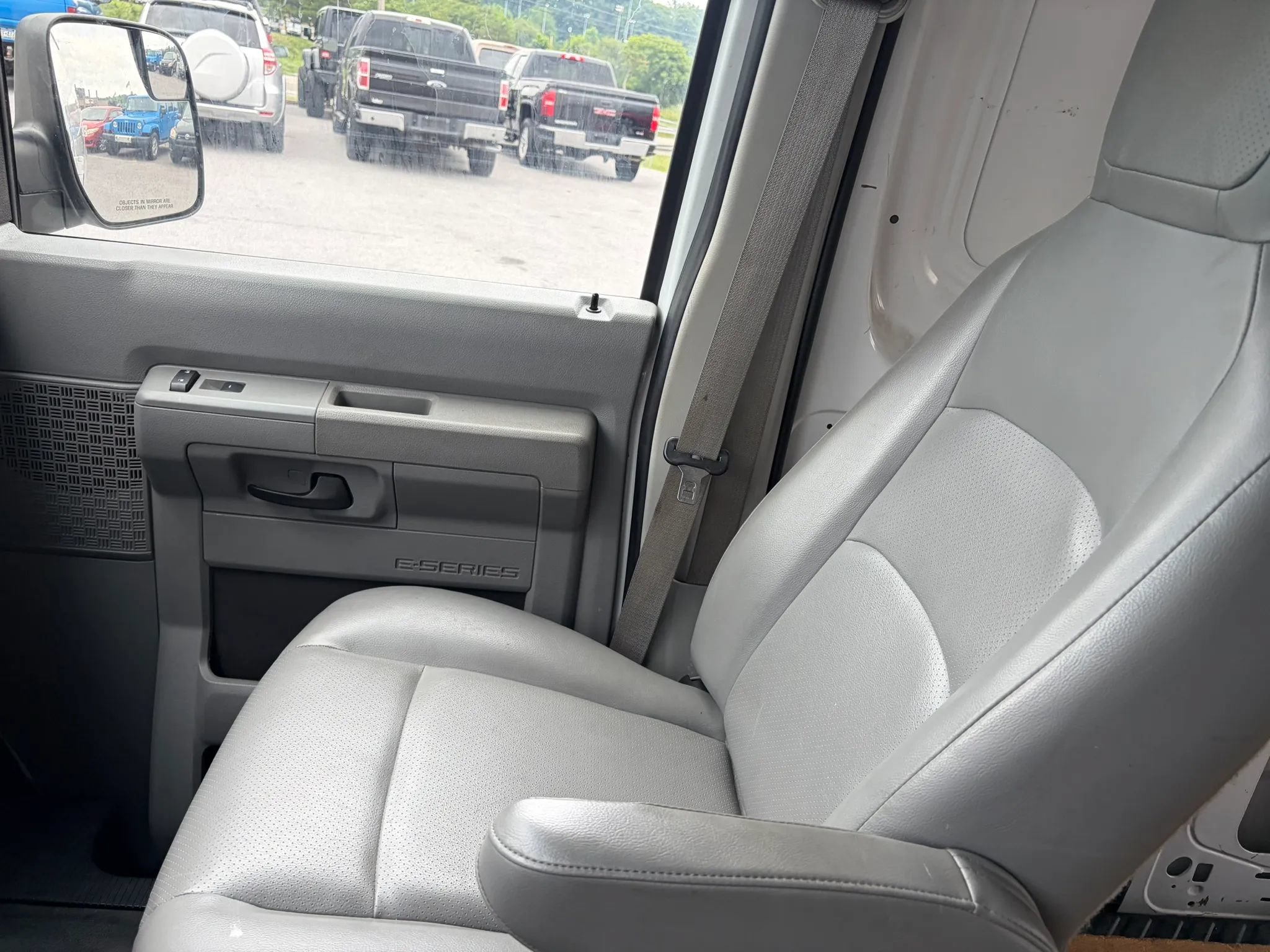 Used 2011 Ford E-250 and Econoline 250 w/ PWR Group RWD image 37