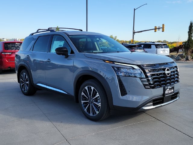 New 2026 Nissan Pathfinder Platinum AWD/4WD image 4