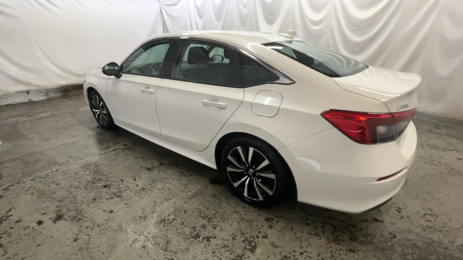 Used 2024 Honda Civic EX image 11