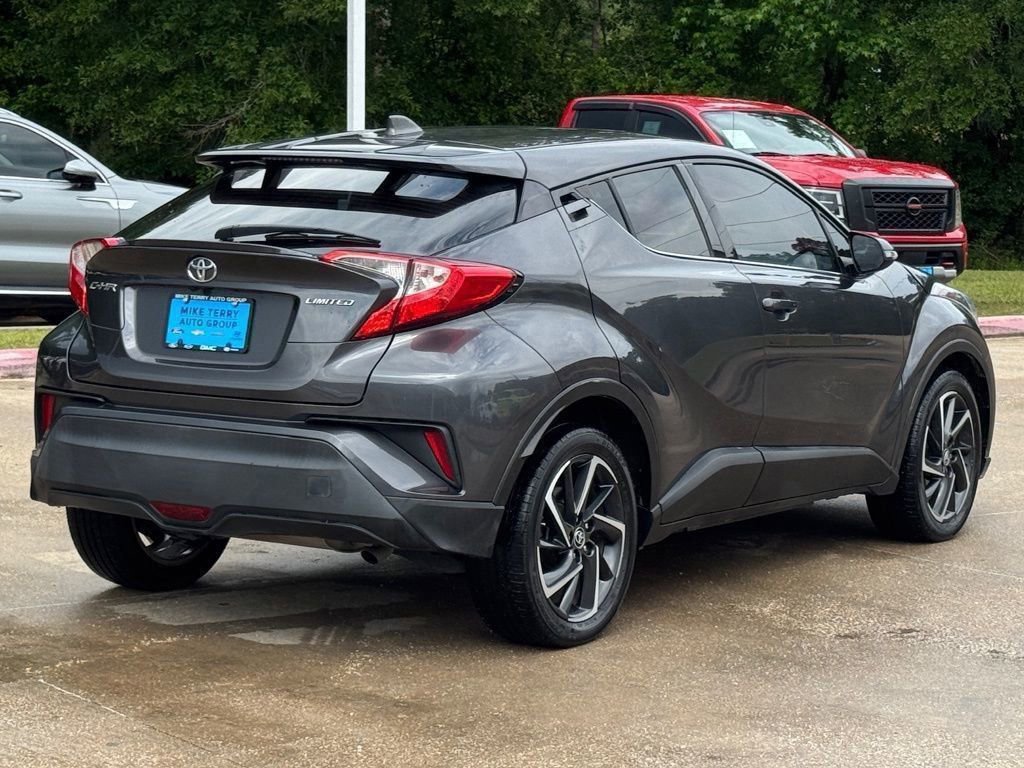 Used 2022 Toyota C-HR Limited FWD image 15