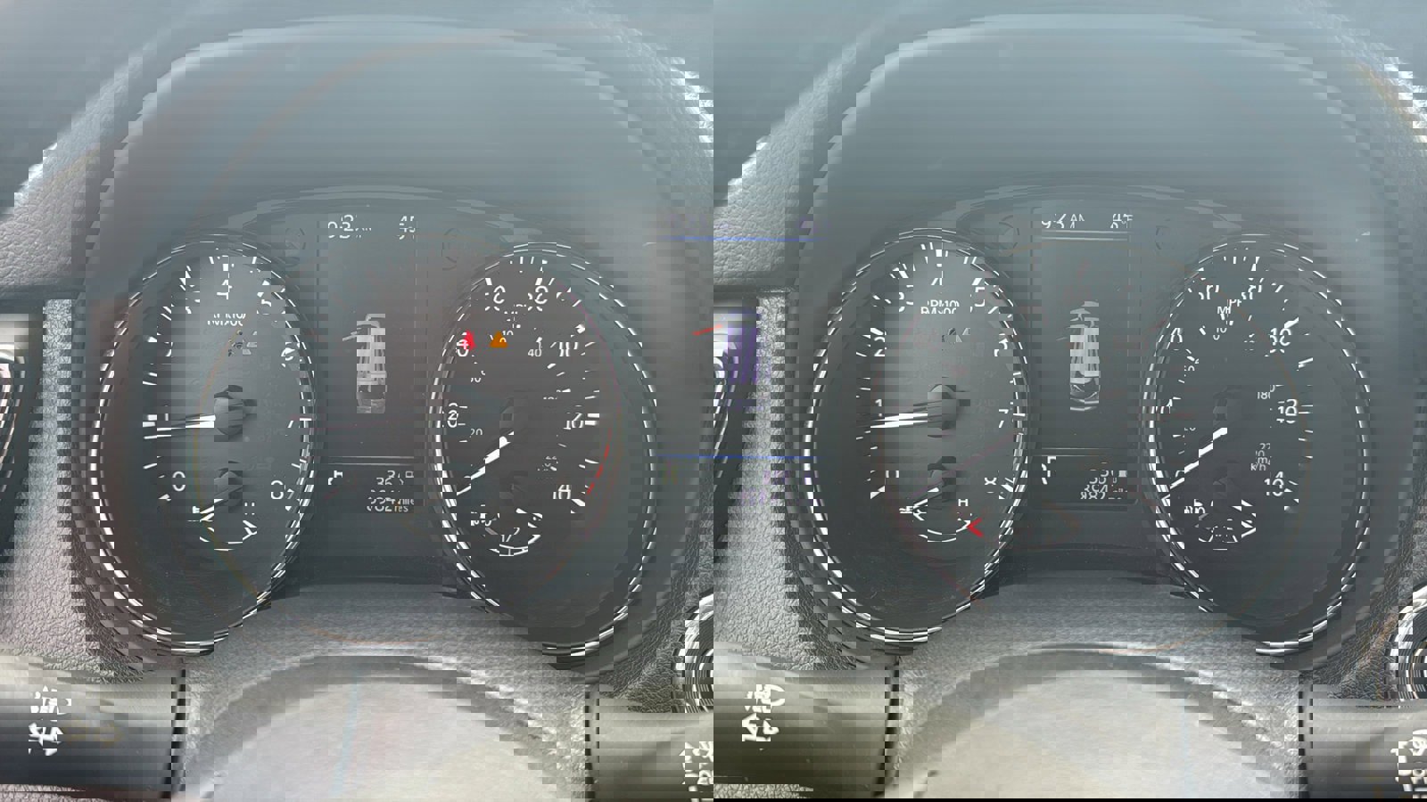 Used 2018 Nissan Rogue SV w/ Premium Package image 17