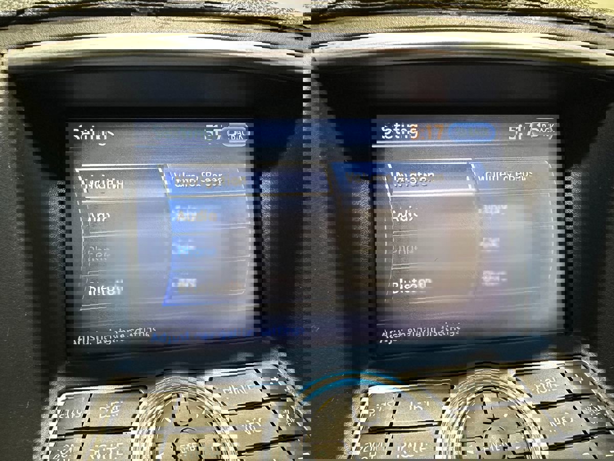 Used 2011 INFINITI G37 Sport image 35