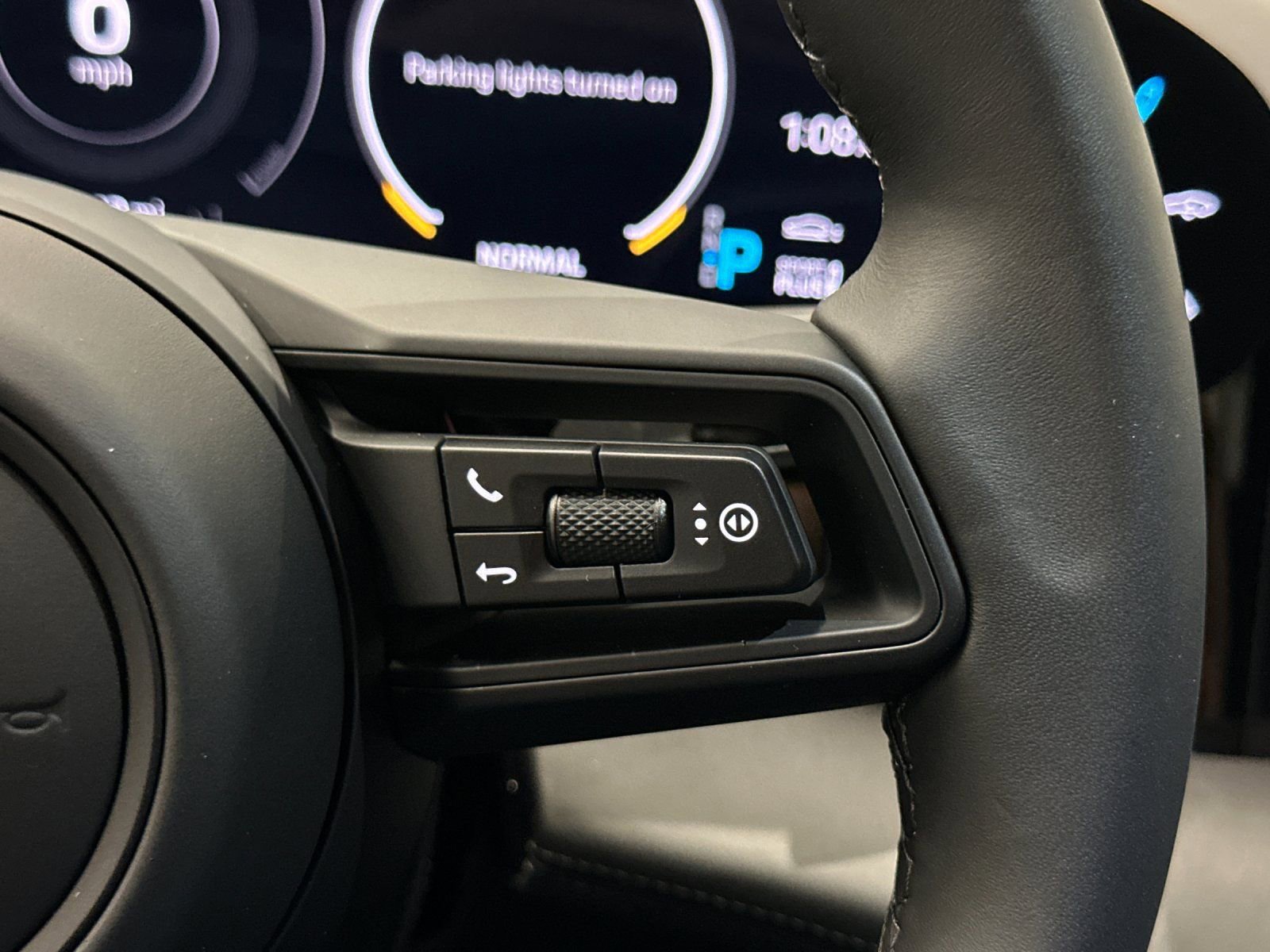 New 2024 Porsche Taycan Turbo AWD/4WD image 30