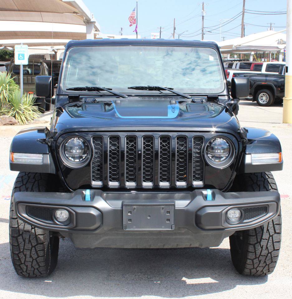 Used 2023 Jeep Wrangler Unlimited Rubicon 4xe w/ Cold Weather Group AWD/4WD image 6