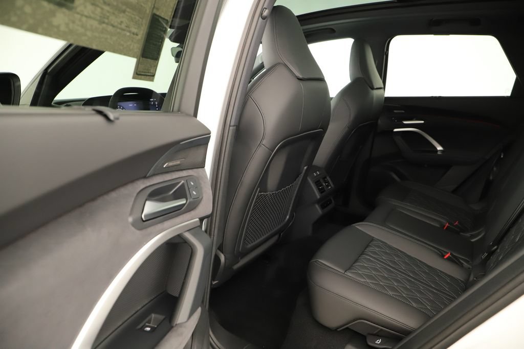 New 2026 Audi SQ5 Premium Plus AWD/4WD image 32
