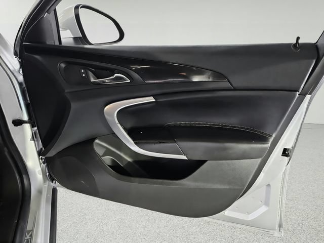 Used 2016 Buick Regal FWD image 25