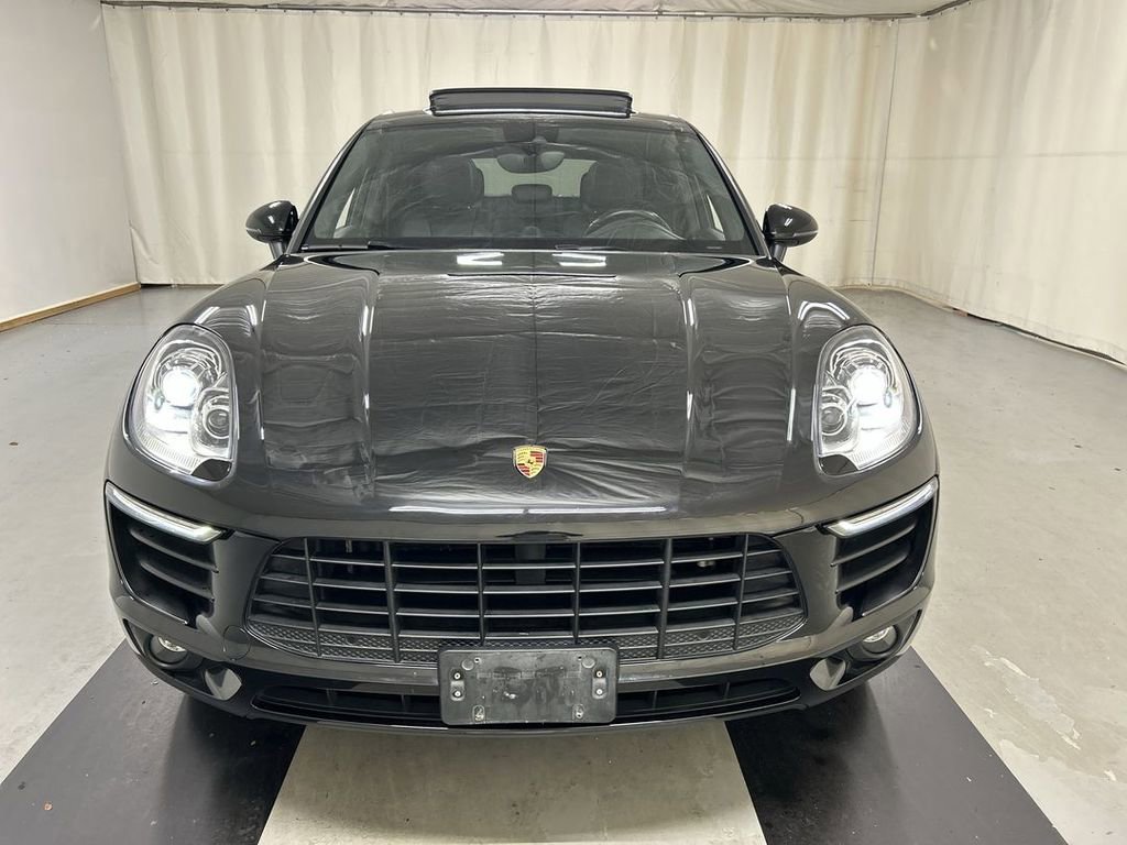 Certified 2018 Porsche Macan S AWD/4WD image 3