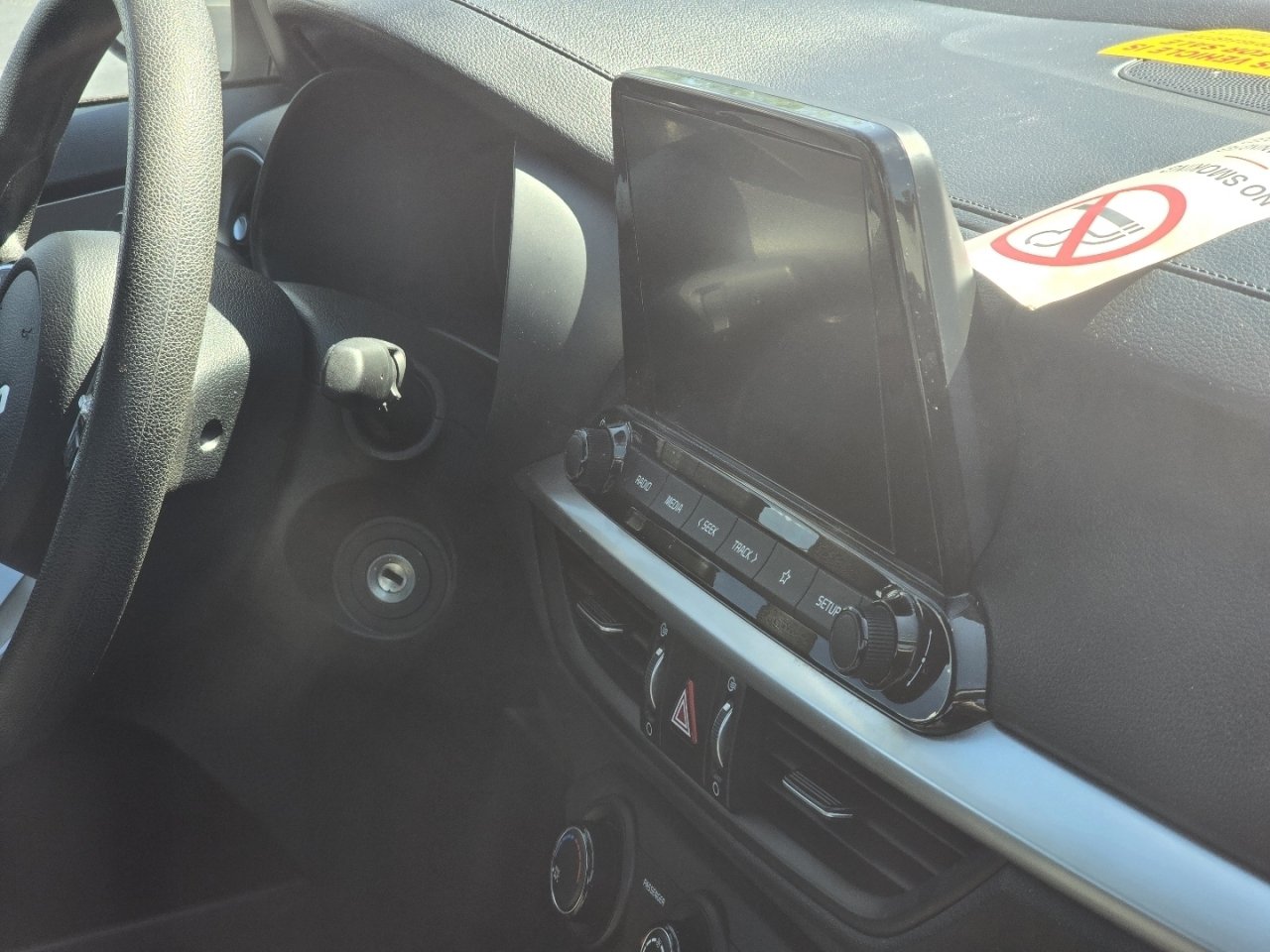 Used 2023 Kia Forte LXS w/ LXS Technology Package FWD image 13