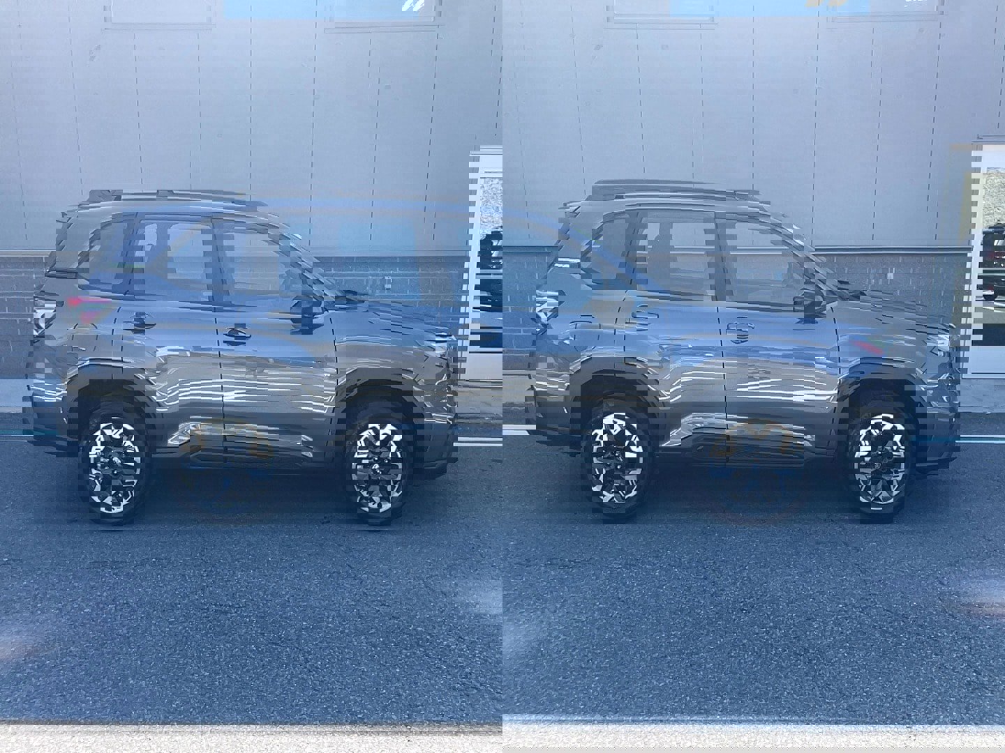 Used 2025 Subaru Forester image 4