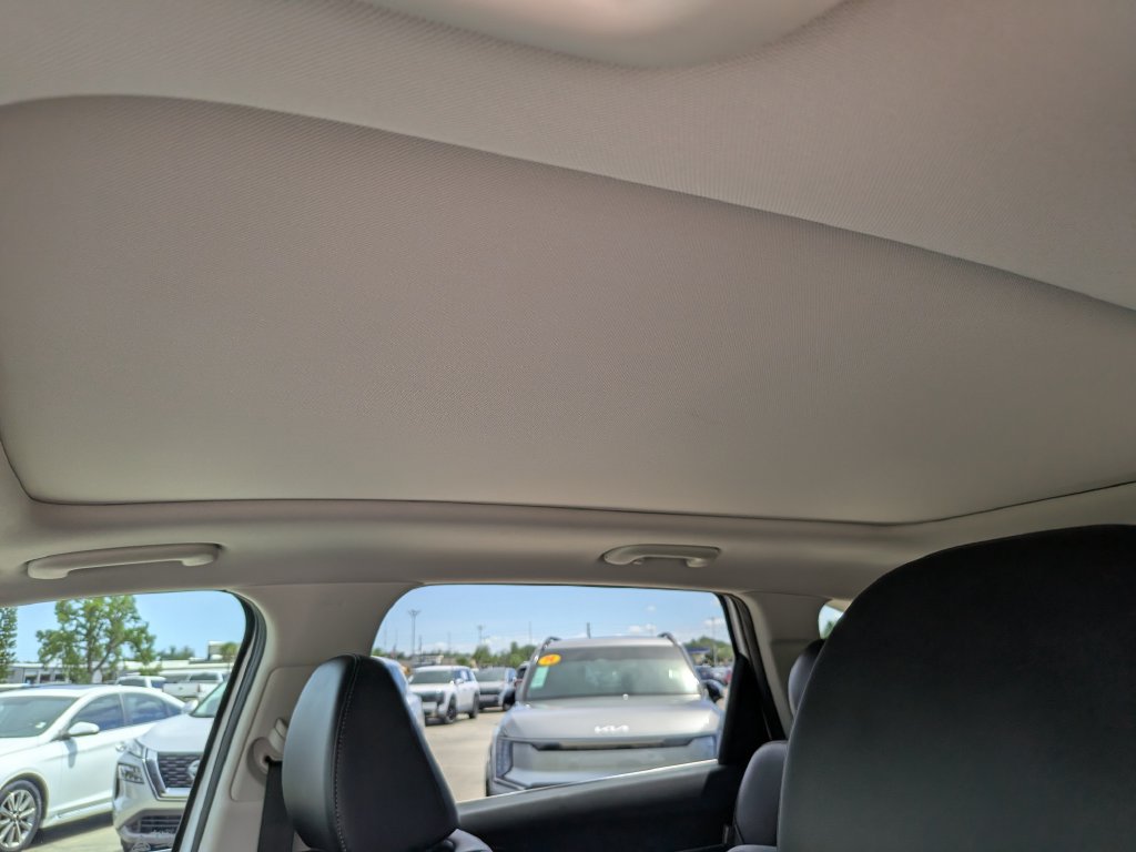 Certified 2026 Kia Sorento S w/ S Panoramic Sunroof Package FWD image 21