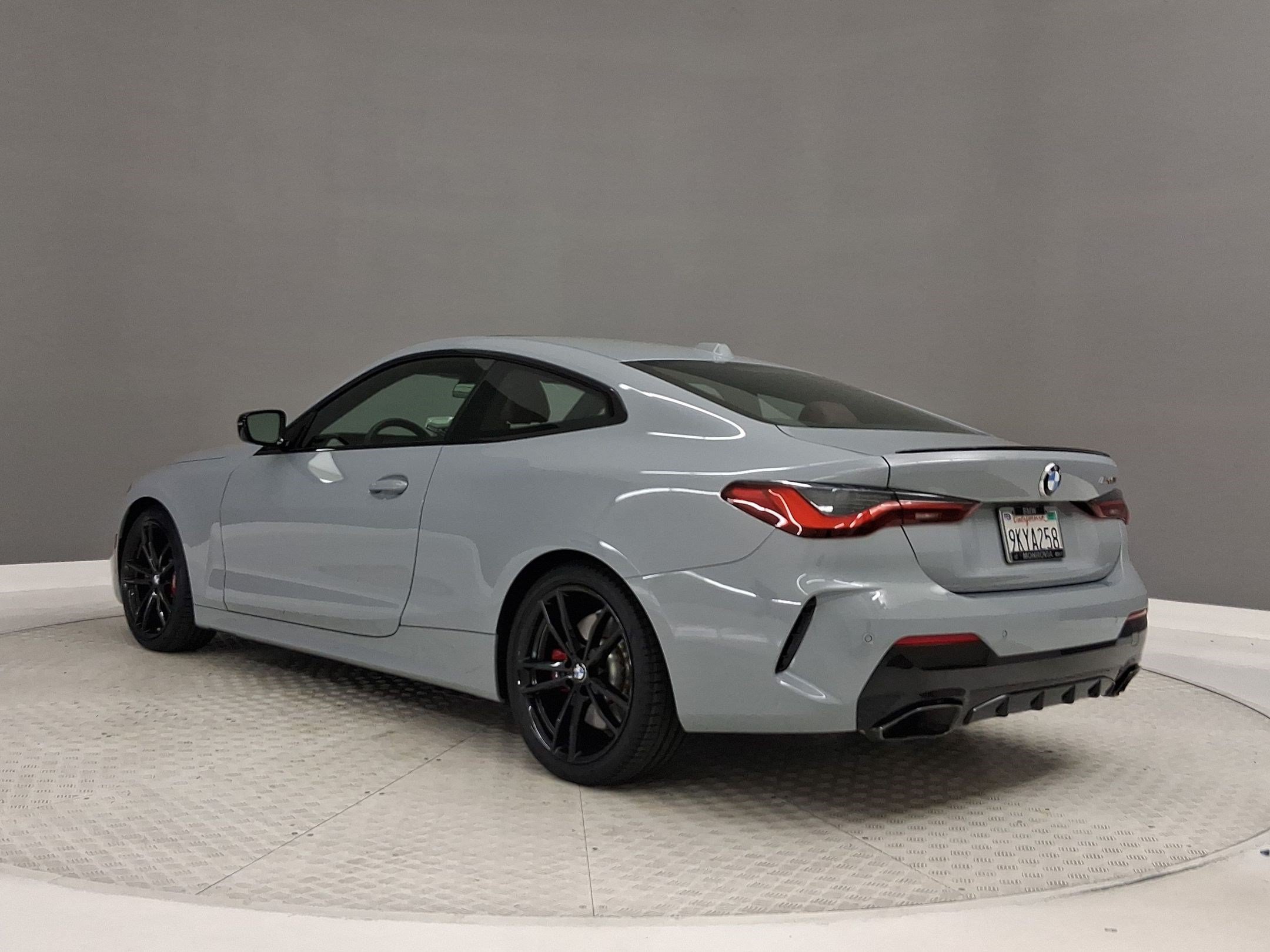 Used 2024 BMW M440i Coupe w/ Shadowloine Package RWD image 3