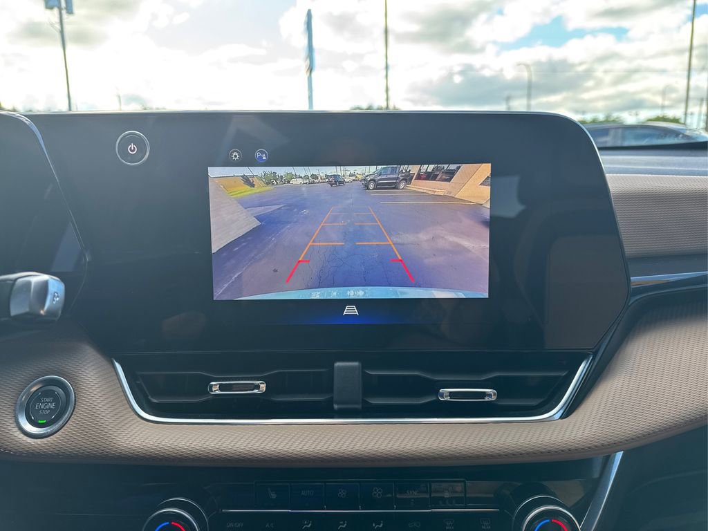 Used 2025 Chevrolet Equinox ACTIV AWD/4WD image 27