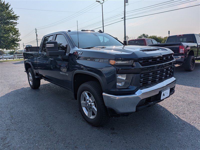 Used 2023 Chevrolet Silverado 2500 LT AWD/4WD image 9