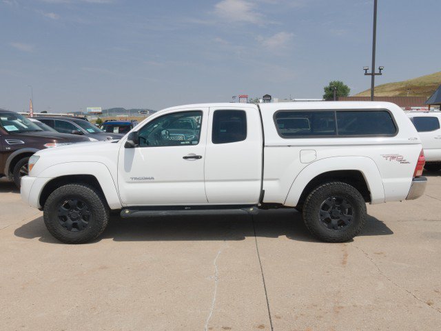 Used 2008 Toyota Tacoma PreRunner RWD image 3