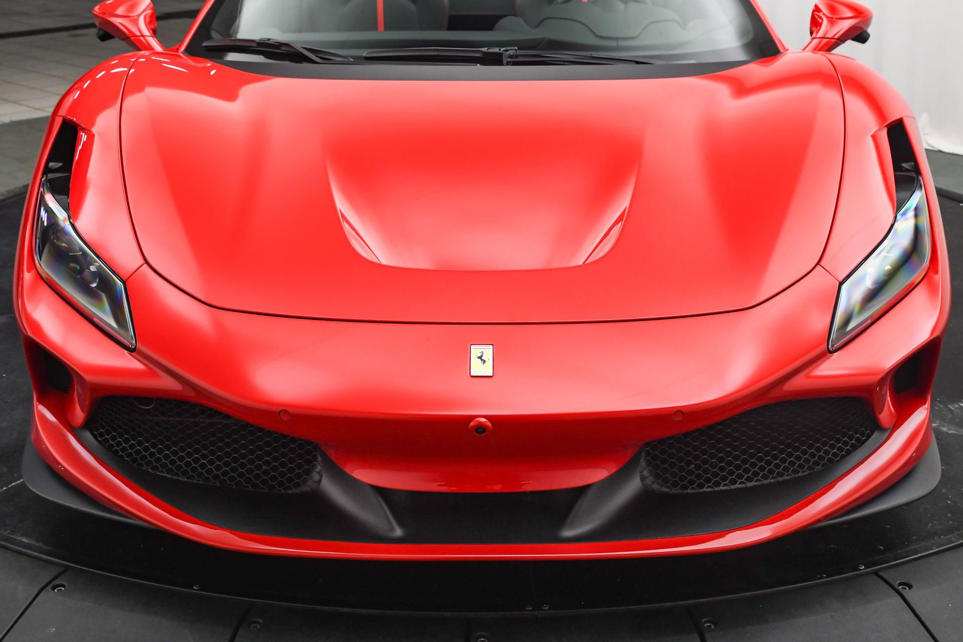 Used 2021 Ferrari F8 Tributo image 27