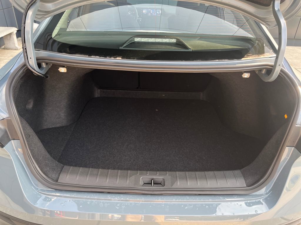 New 2026 Nissan Sentra SV image 23