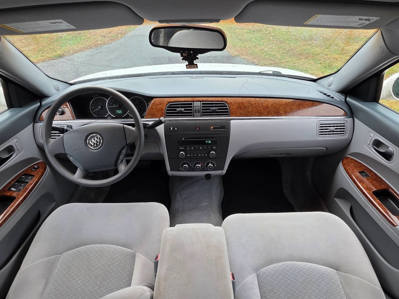 Used 2005 Buick LaCrosse CX image 18