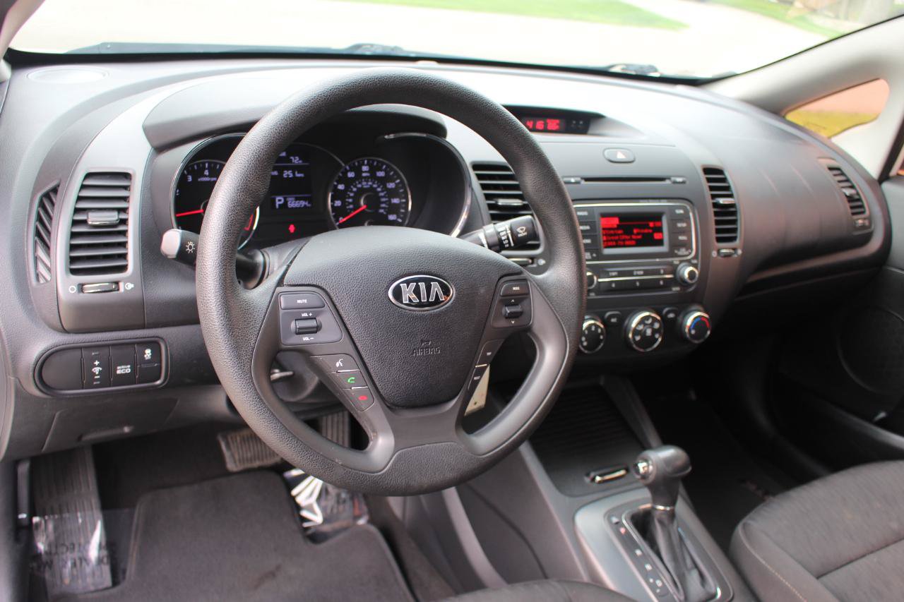 Used 2016 Kia Forte LX FWD image 16