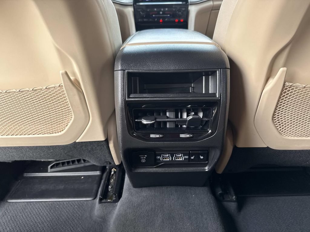 Used 2023 Jeep Grand Cherokee Limited w/ Luxury Tech Group II RWD image 21