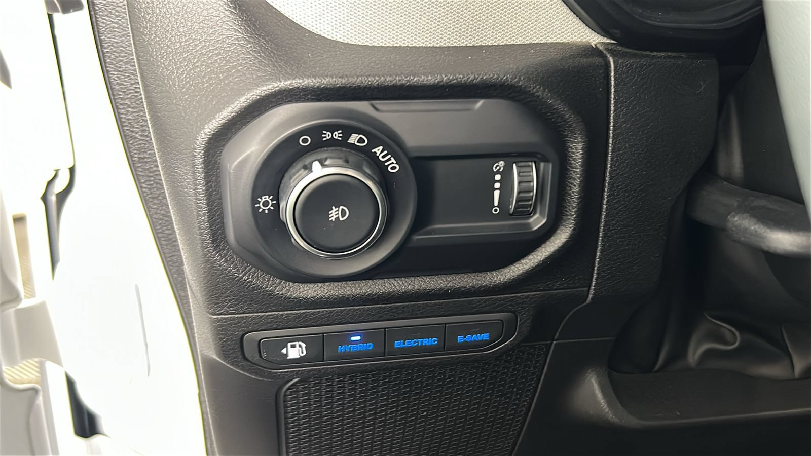Used 2024 Jeep Wrangler Unlimited AWD/4WD image 22