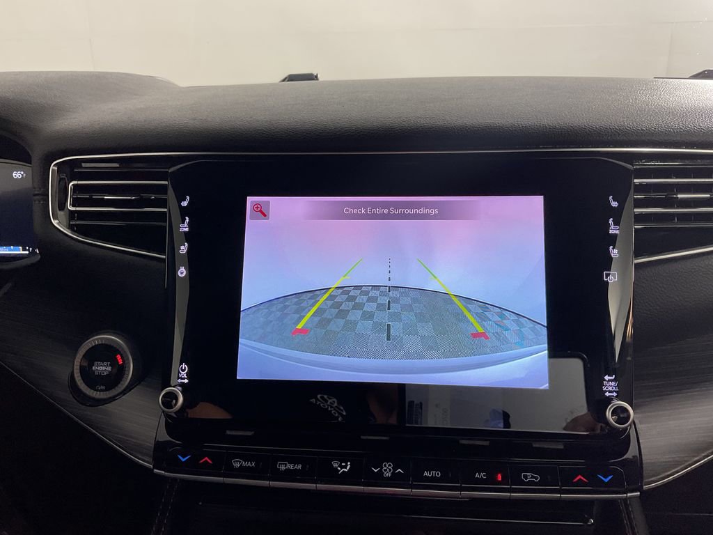 Used 2024 Jeep Wagoneer Series III w/ Flexible Seating Group image 30