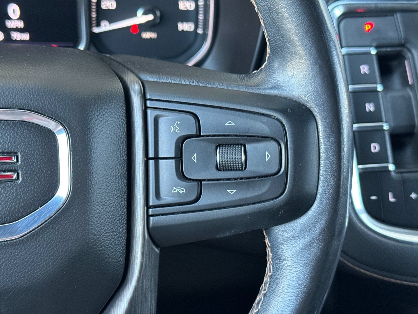 Used 2021 GMC Yukon AT4 AWD/4WD image 31