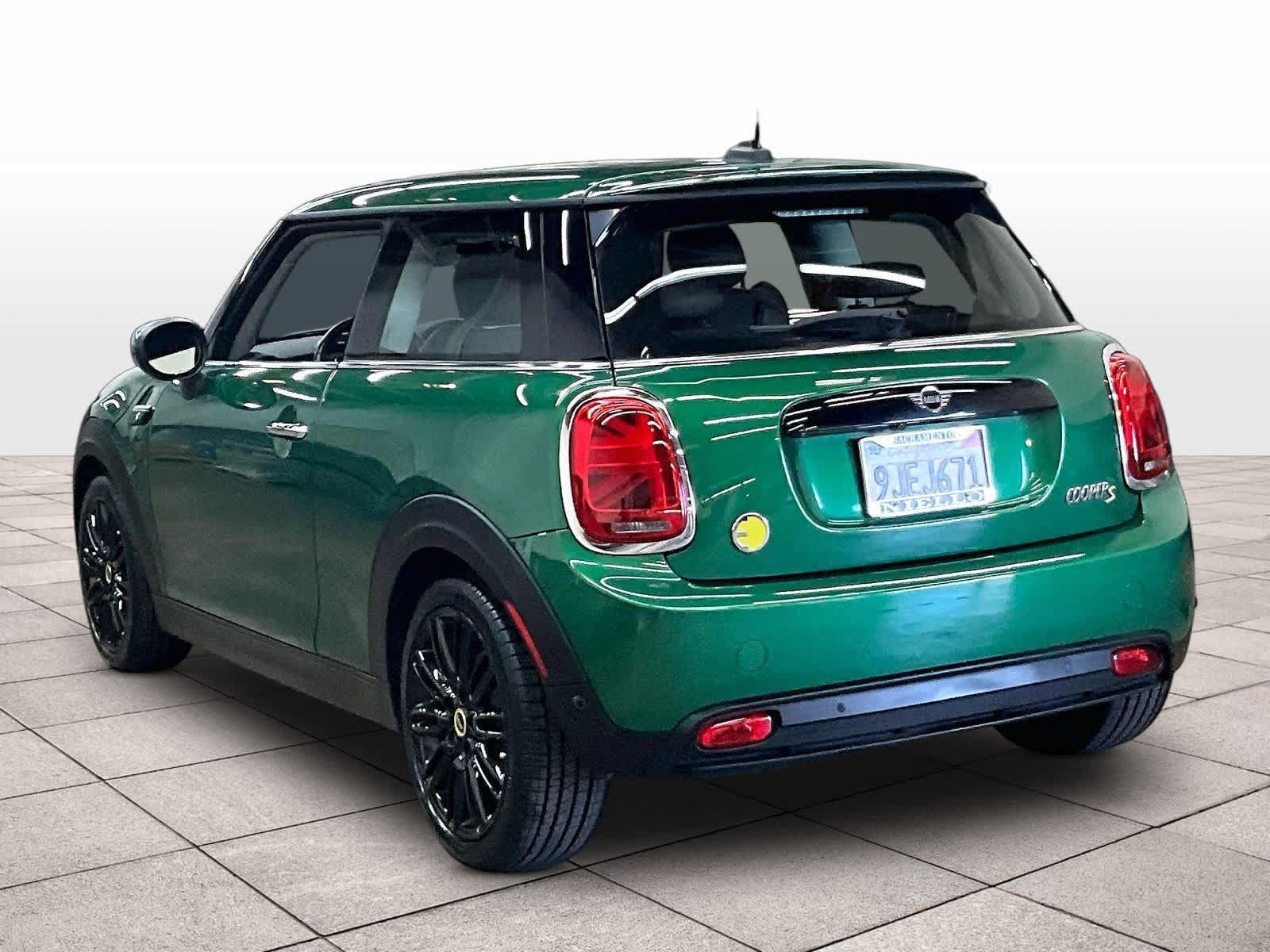 Used 2024 MINI Cooper SE FWD image 16