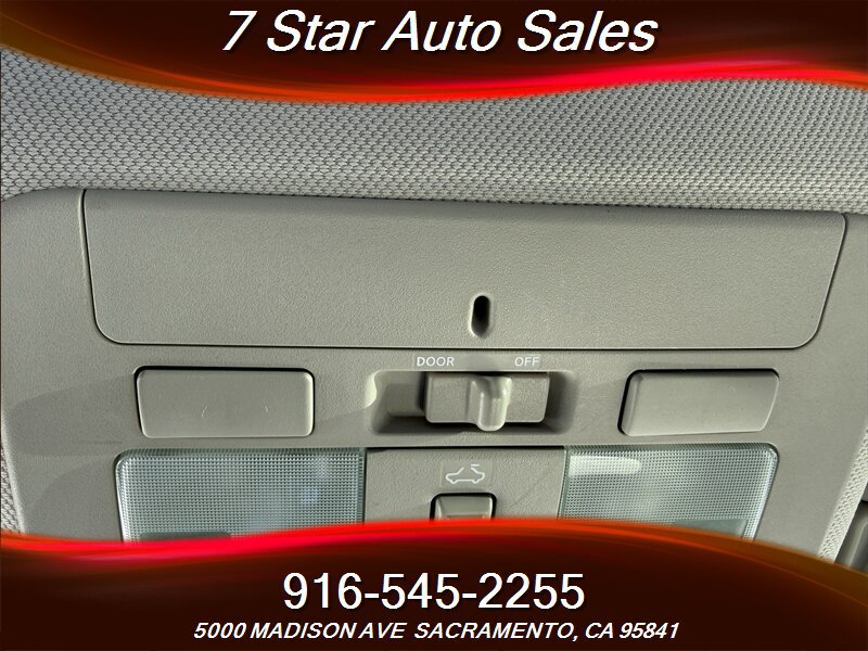 Used 2007 INFINITI M35 w/ Technology Pkg RWD image 9
