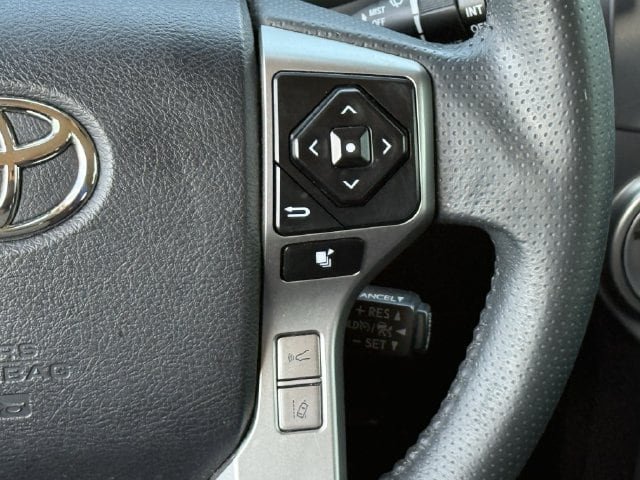 Used 2022 Toyota 4Runner SR5 RWD image 15