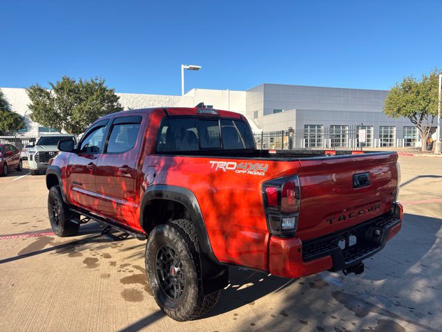 Used 2016 Toyota Tacoma TRD Off-Road w/ Premium & Technology Package AWD/4WD image 7